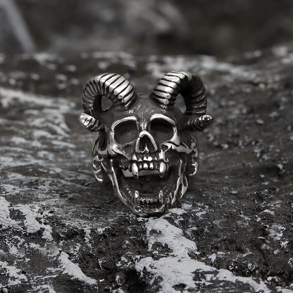 Sheep Horns Fangs Skull Ring